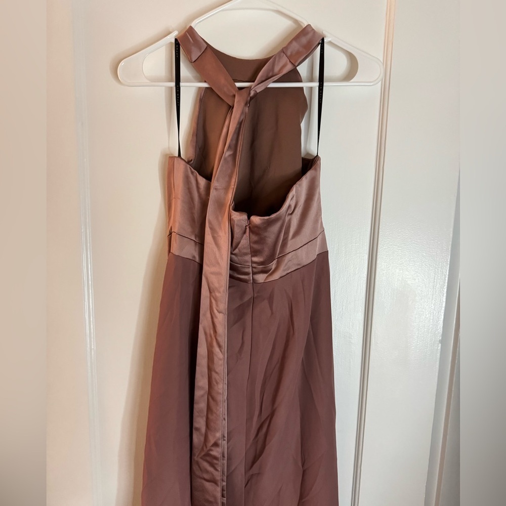 Elegant Mauve Evening Gown - Picture 3 of 6